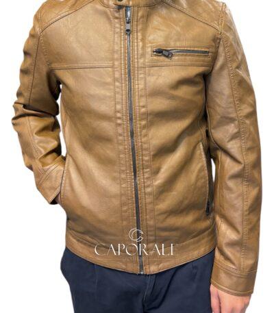 Giubbino in ecopelle nera – Markup